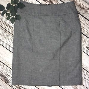 Worthington pencil black/white pattern skirt 6
